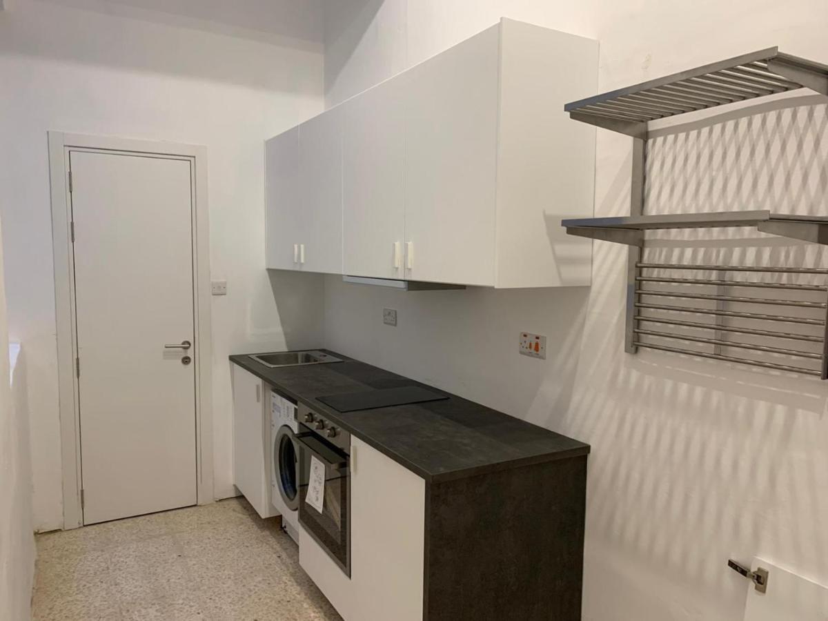 4 Bedroom Apartment In Sliema Near The Sea Exterior foto